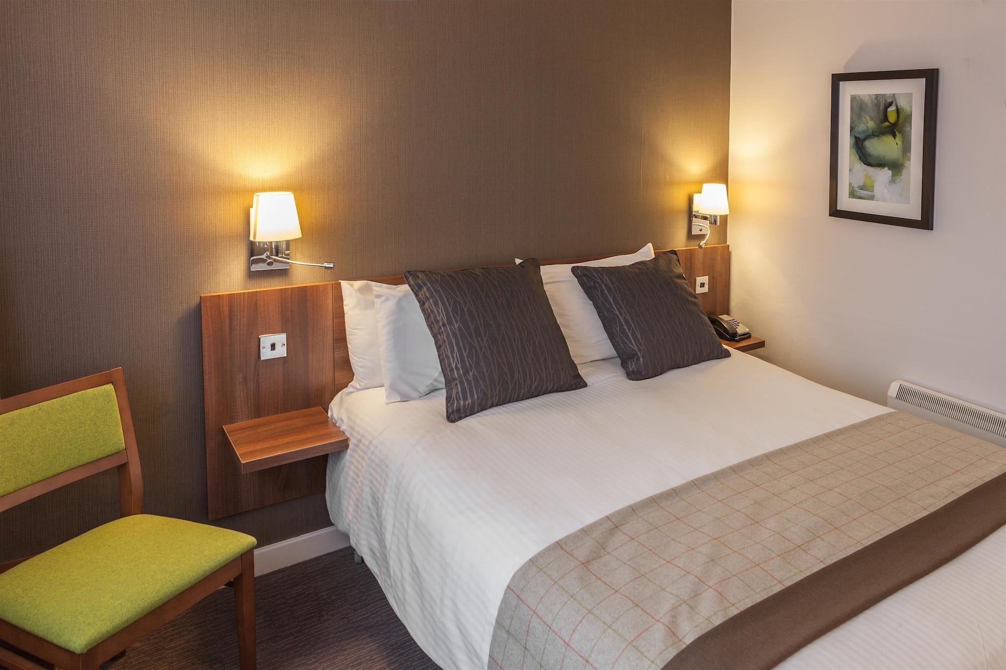 Best Western Manchester Altrincham Cresta Court Hotel Exterior foto
